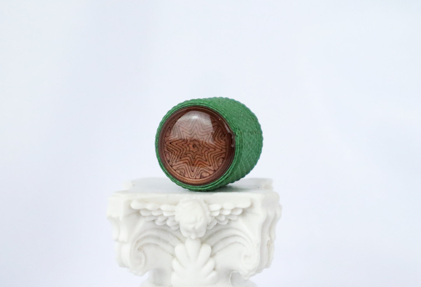 DOMED KNOB W/KNURLING & SET SCREW 6MM - COPPER BROWN METALLIC/CARBON FIBER GREEN