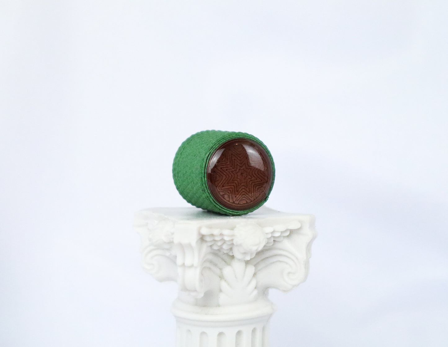 DOMED KNOB W/KNURLING & SET SCREW 6MM - COPPER BROWN METALLIC/CARBON FIBER GREEN