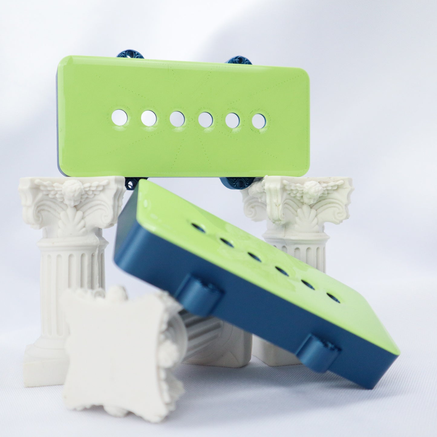 JAZZMASTER CUSTOM PICKUP COVER - SOFT LIME GREEN/COBALT BLUE METALLIC (PAIR)