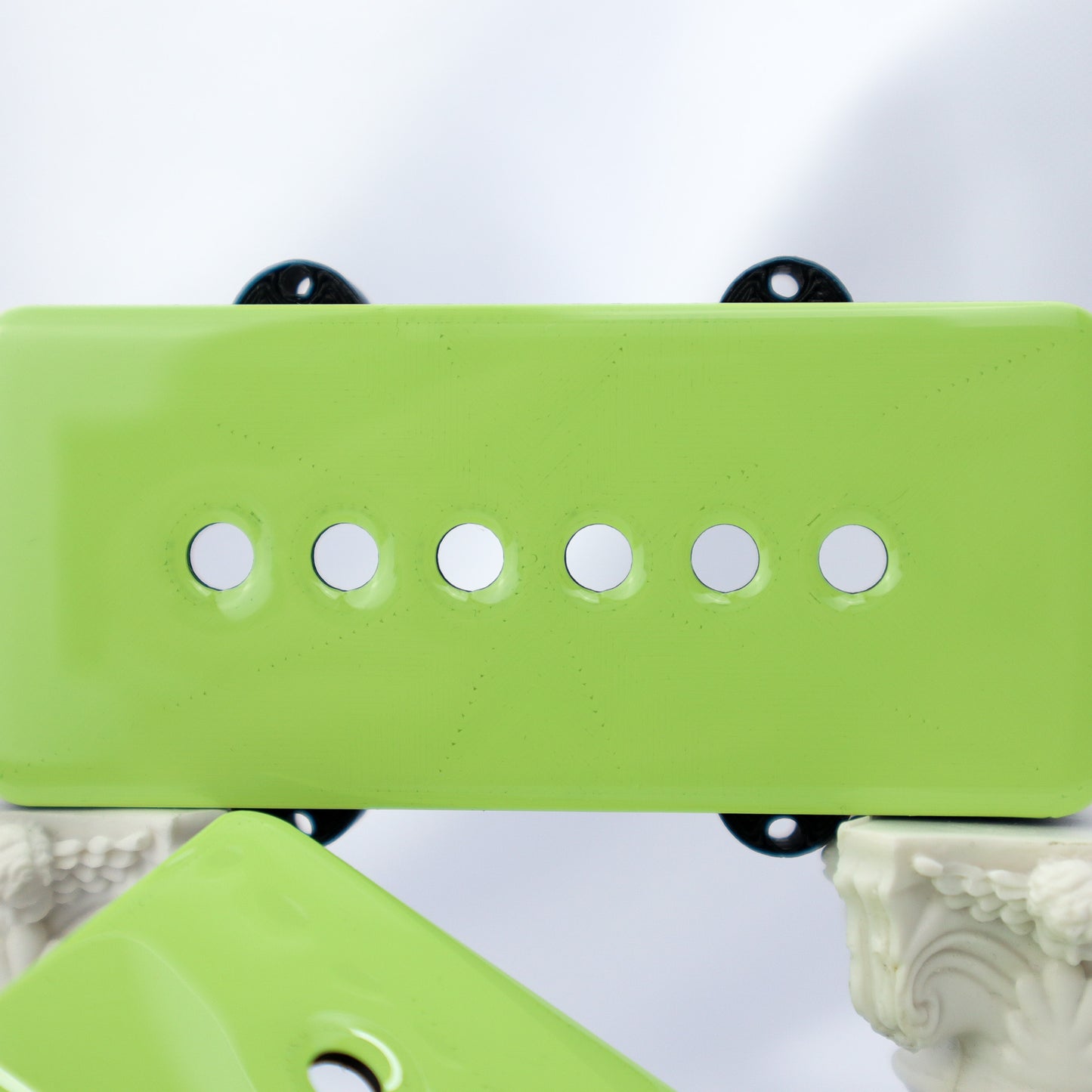 JAZZMASTER CUSTOM PICKUP COVER - SOFT LIME GREEN/CARBON FIBER BACK (PAIR)