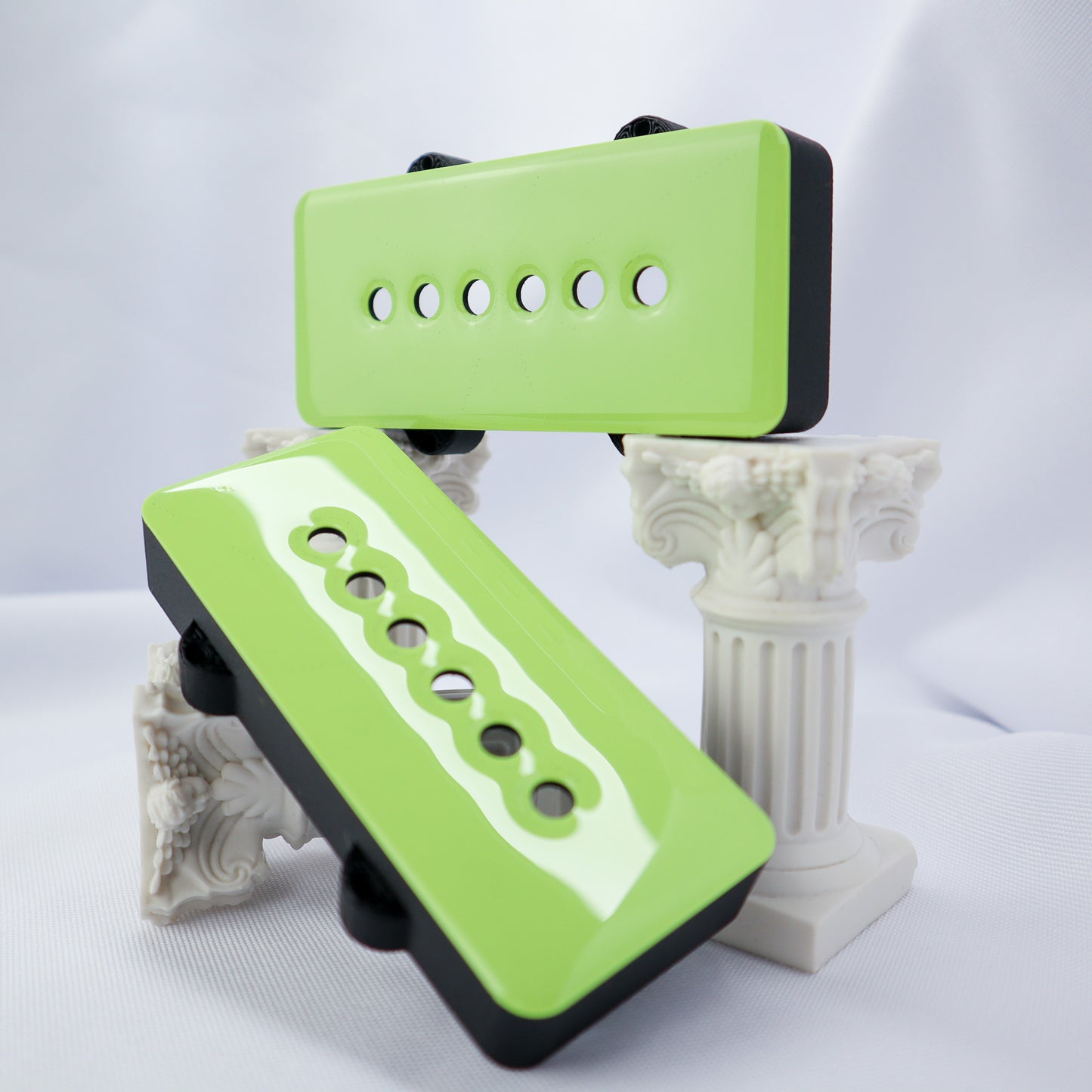 JAZZMASTER CUSTOM PICKUP COVER - SOFT LIME GREEN/CARBON FIBER BACK (PAIR)