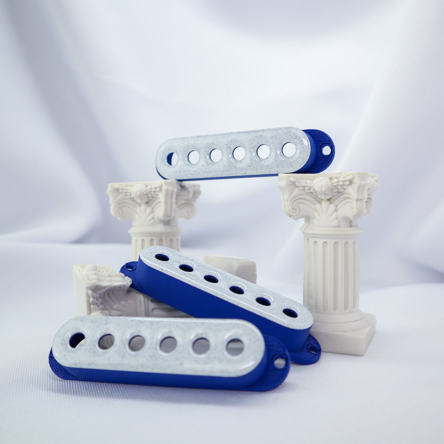 SINGLE COIL 52MM CUSTOM PICKUP COVER - WHITE MARBLE/CARBON FIBER BLUE (SET OF 3)