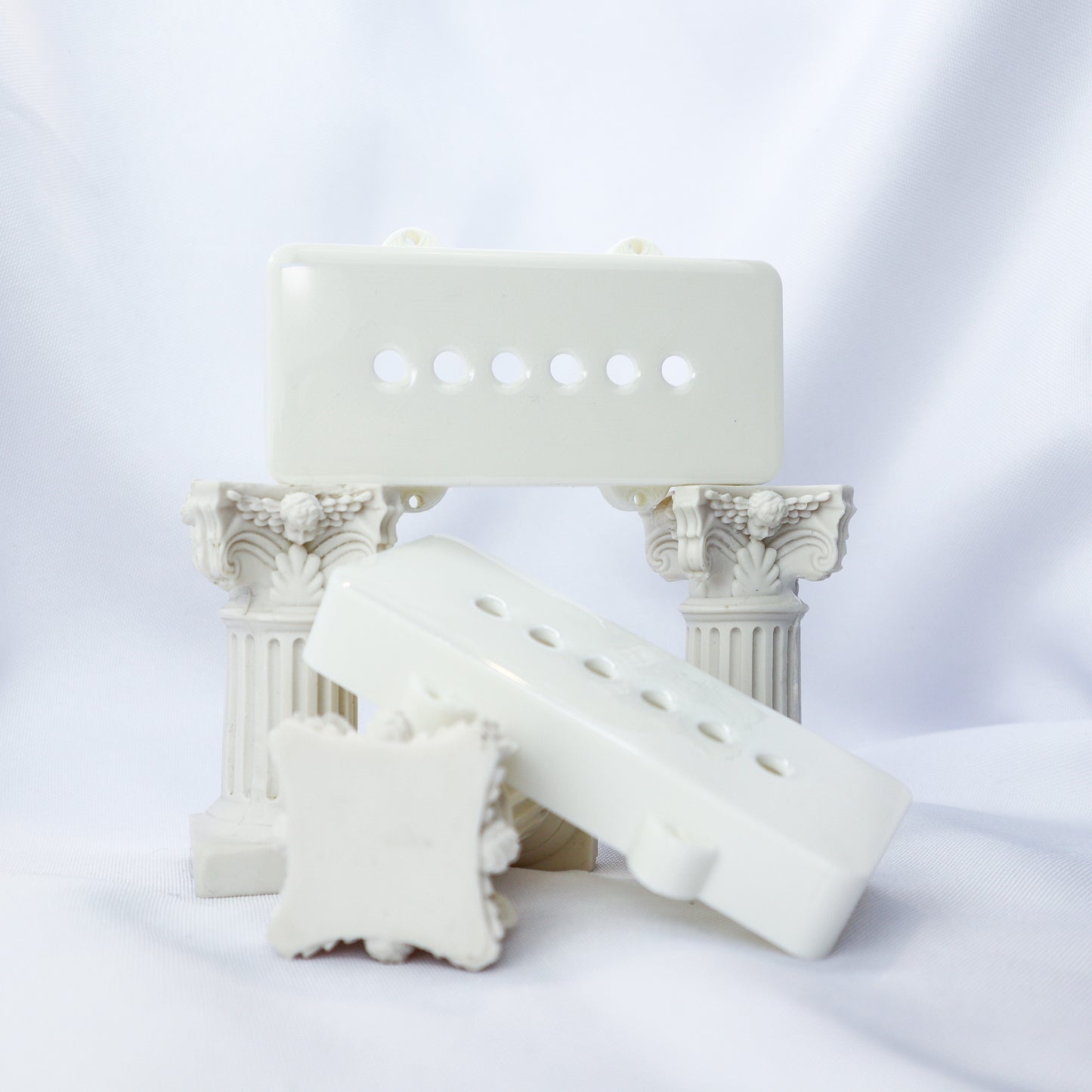 JAZZMASTER CUSTOM PICKUP COVER - CLASSIC WHITE RE-IMAGINED (PAIR)