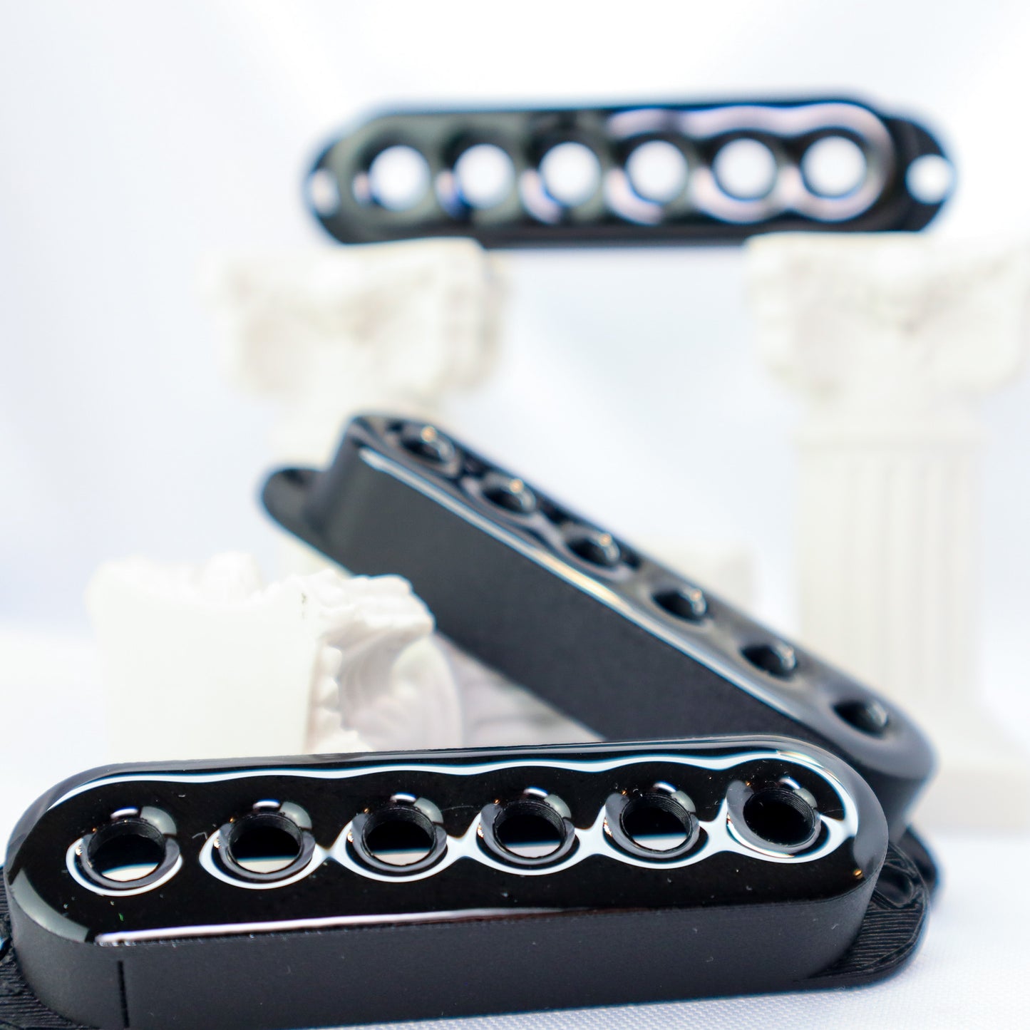 SINGLE COIL 52MM CUSTOM PICKUP COVER - CARBON FIBER BLACK (SET OF 3)